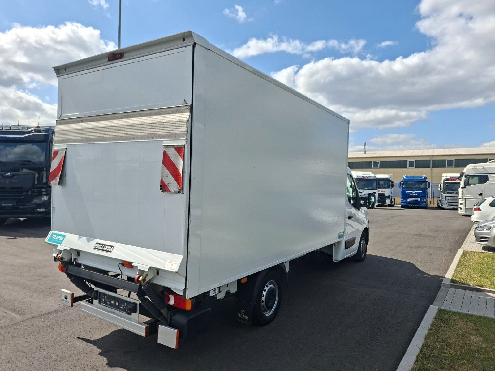 Fahrzeugabbildung Renault Master 3,5 to 165 Koffer LBW Rückfahrkamera