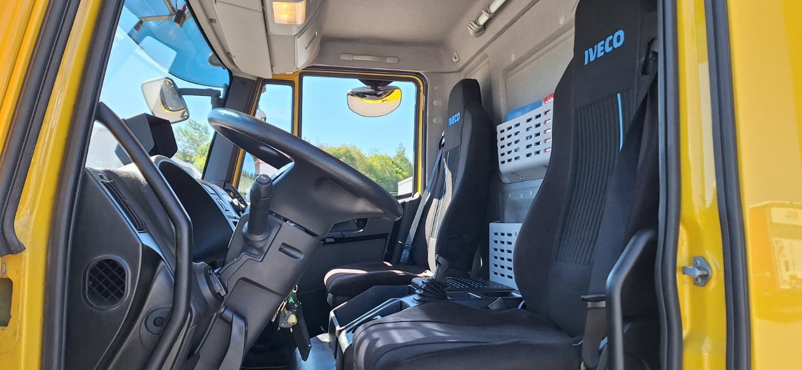 Fahrzeugabbildung Iveco EuroCargo ML 140 E 25 Plane LBW AHK