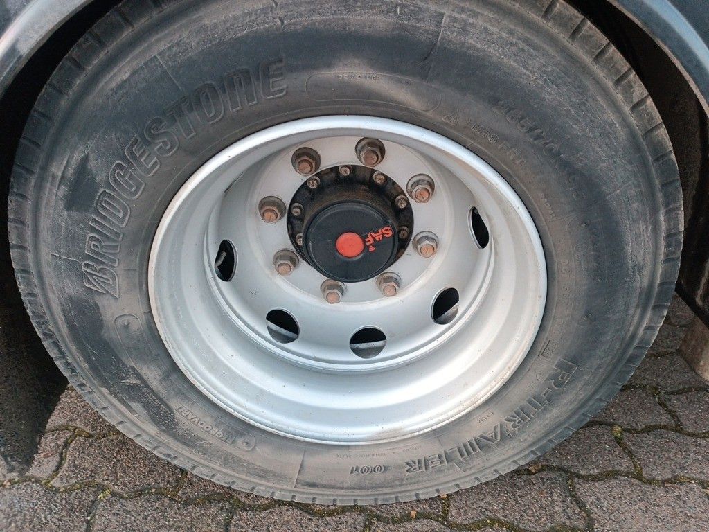 Fahrzeugabbildung Wielton Abrollanhänger PS2 P70 B SAF 7.250 mm