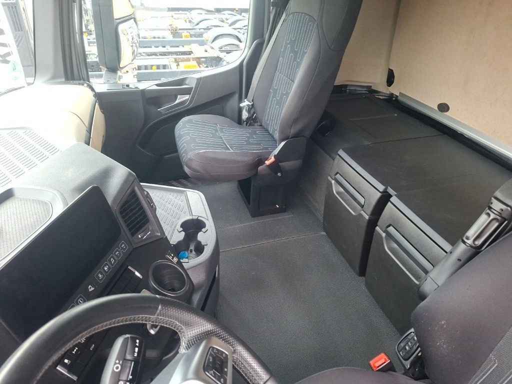 Fahrzeugabbildung Mercedes-Benz Actros 2545 Maxi Wechsler Big Retarder 2xAHK