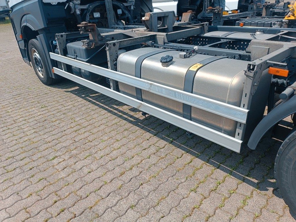 Fahrzeugabbildung Mercedes-Benz Actros 2545 Maxi Wechsler Big Retarder 2xAHK