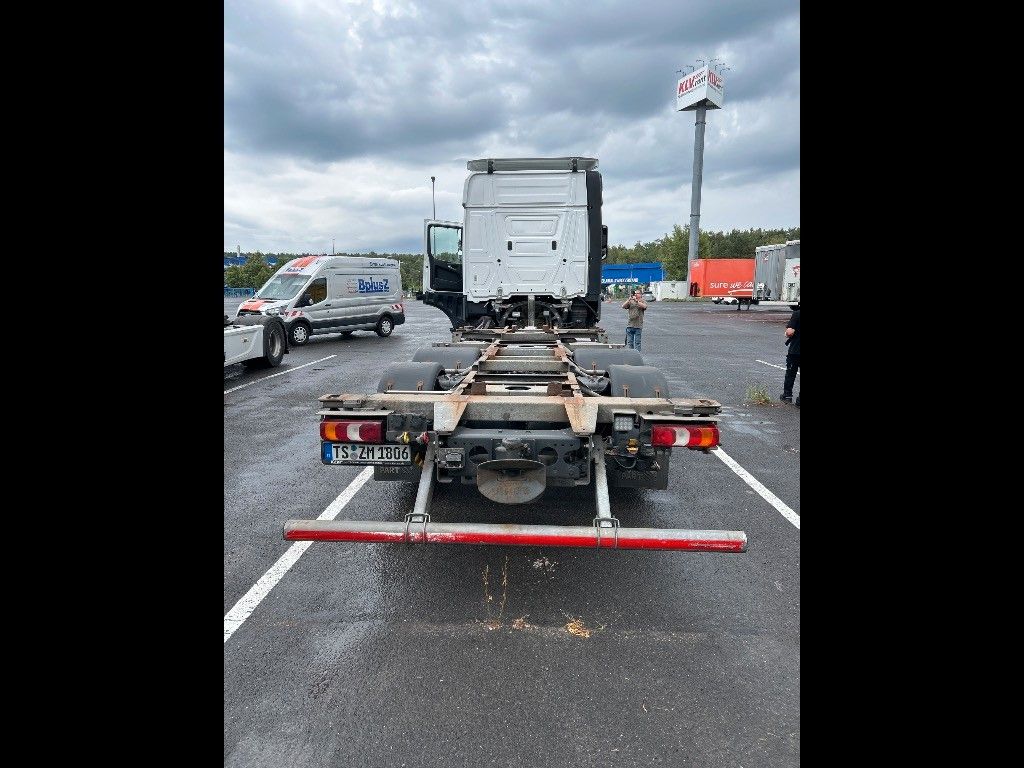 Fahrzeugabbildung Mercedes-Benz Actros 2545 Maxi Wechsler Big Retarder 2xAHK