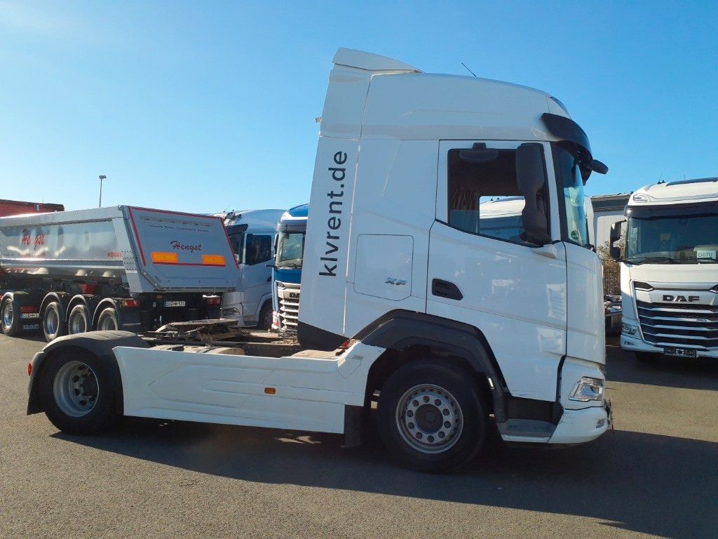 Fahrzeugabbildung DAF XF 530 FT Intarder Standklima ACC 2 x Tank