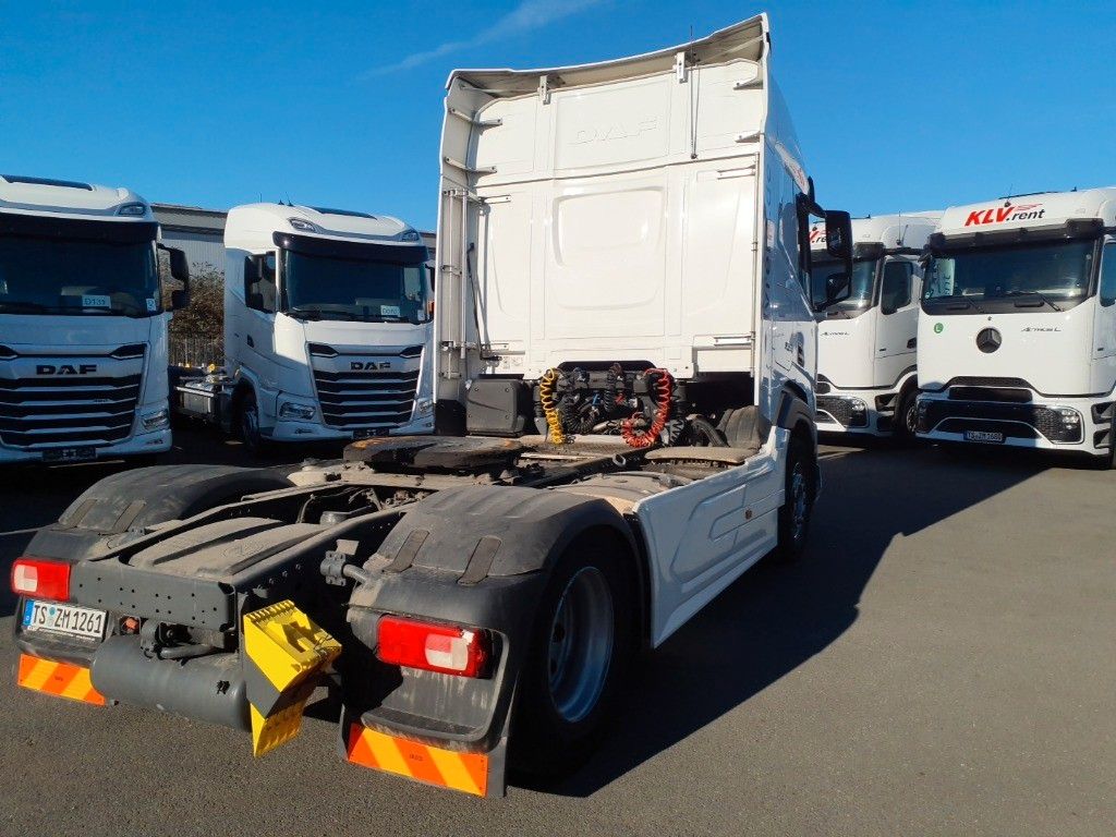 Fahrzeugabbildung DAF XF 530 FT Intarder Standklima ACC 2 x Tank