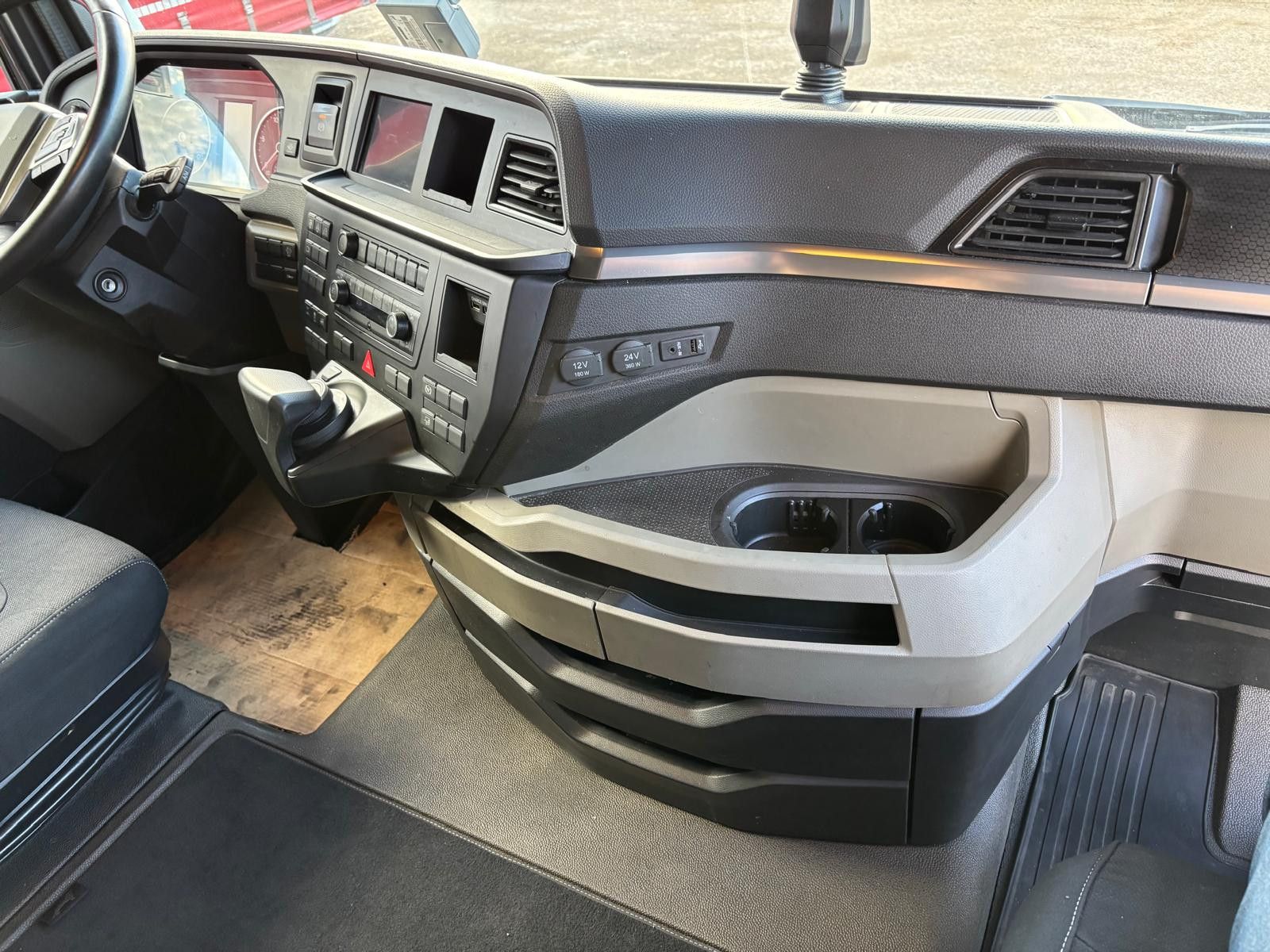 Fahrzeugabbildung MAN TGX 18.510 TG3 GX  Retarder ACC Standklima