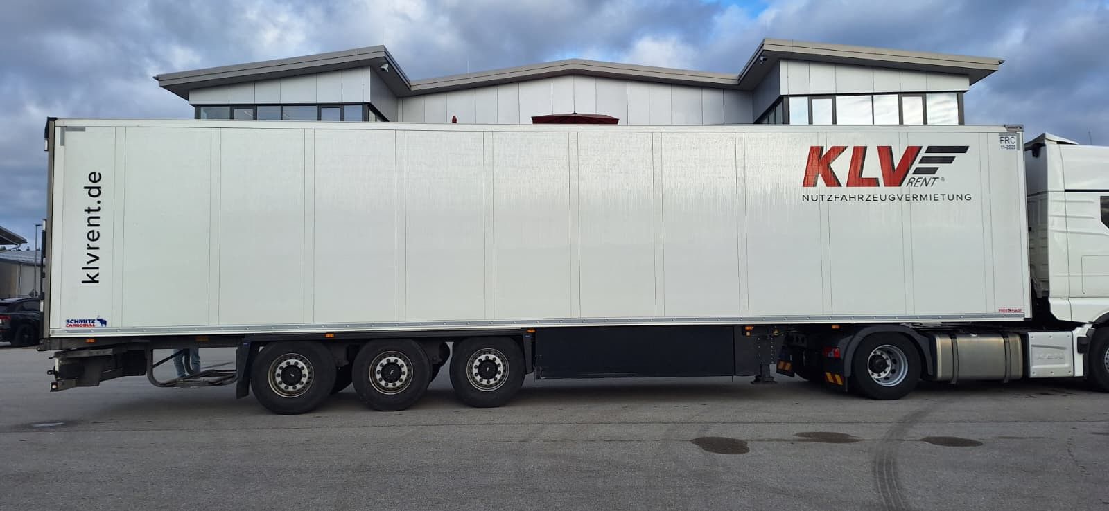 Fahrzeugabbildung Schmitz Cargobull SKO 24 Executive Doppelst. Lift Paletten Blumen