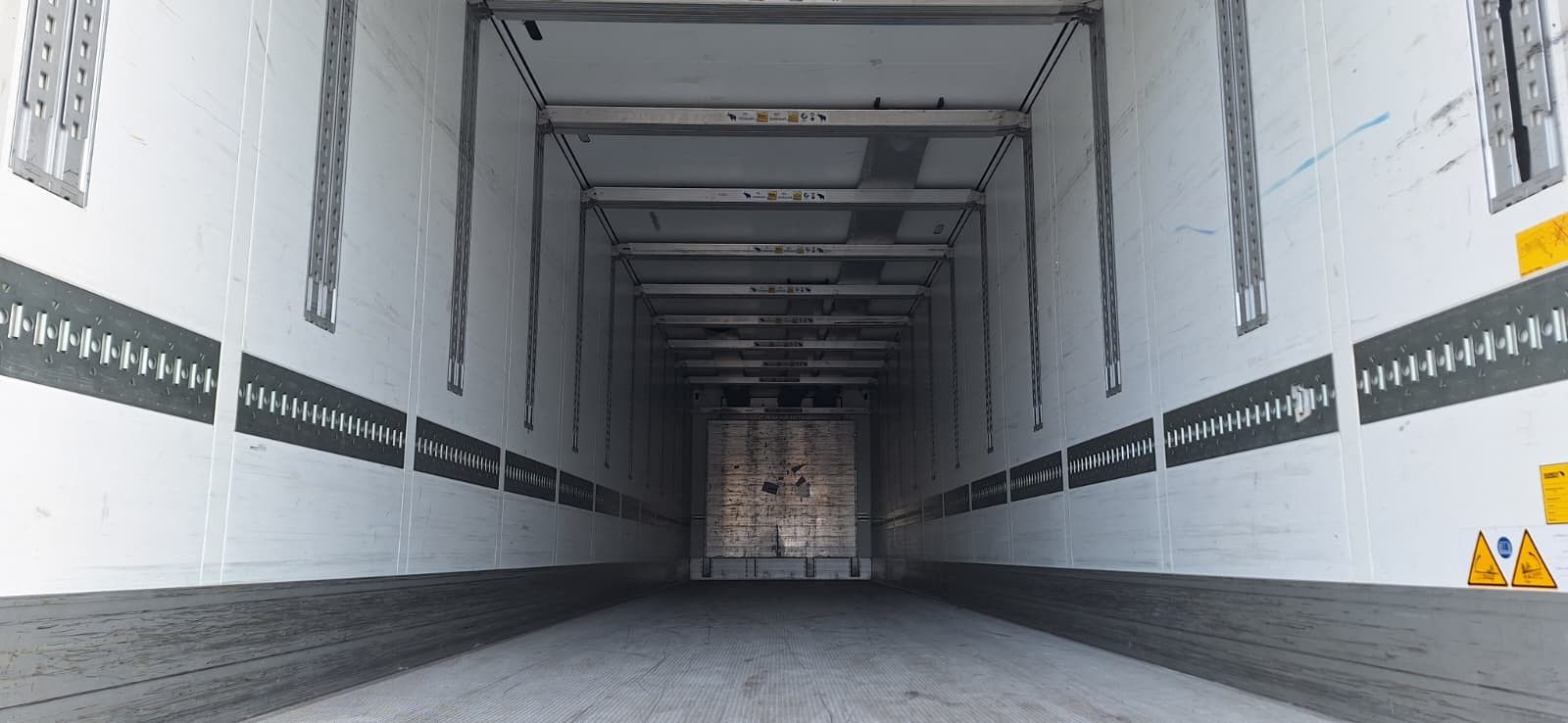 Fahrzeugabbildung Schmitz Cargobull SKO 24 Executive Doppelst. Lift Paletten Blumen